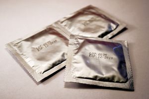 638688_condoms.jpg